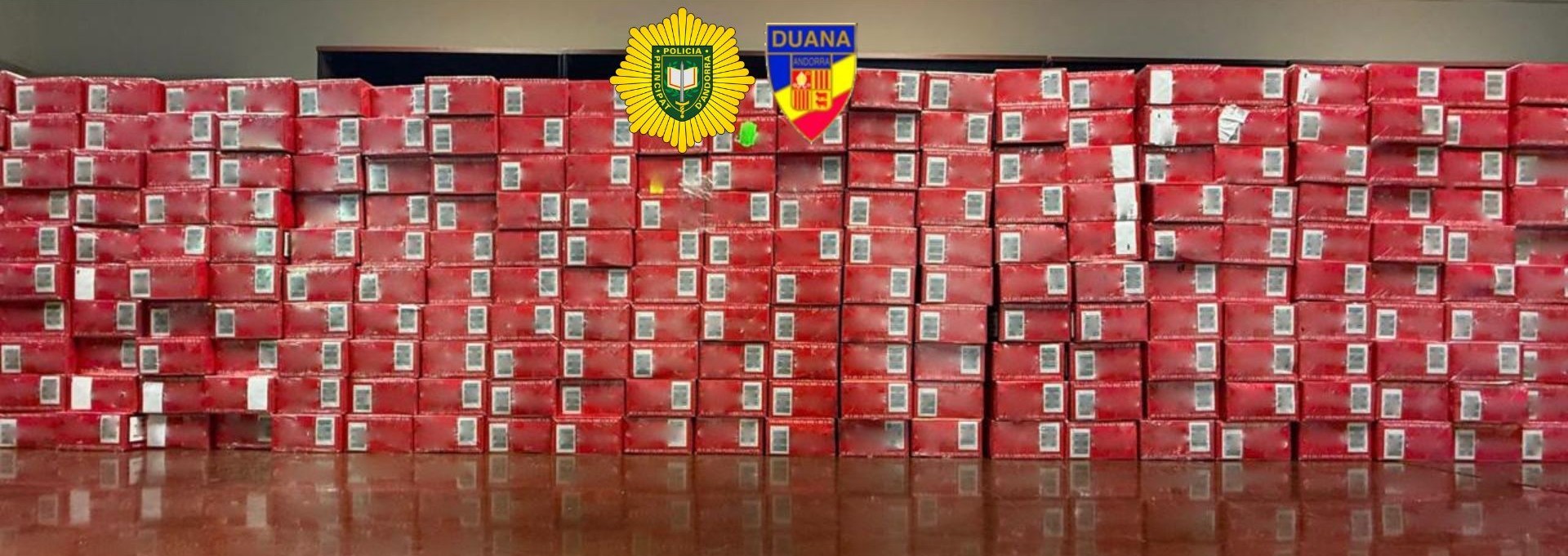 poli contraban de tabac pas 1