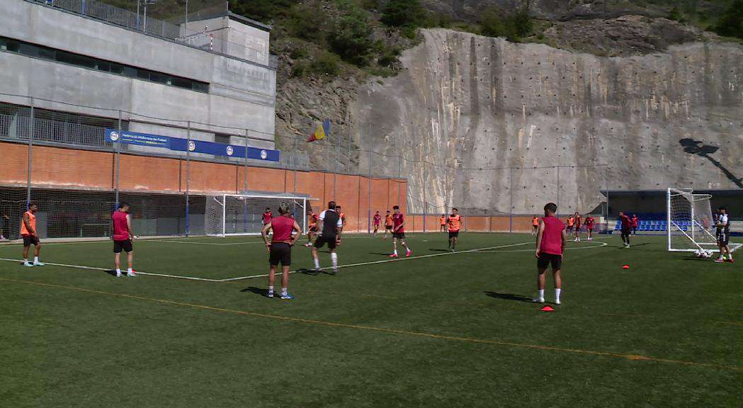 FC-SANTA-COLOMA20250703