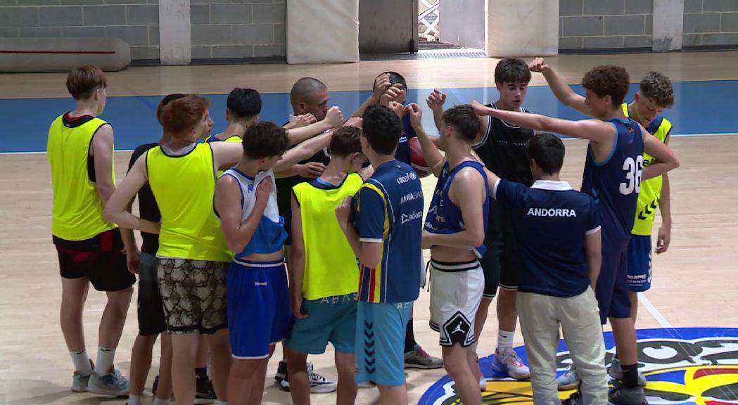 SUB-16-B-SQUET-ALB-NIA20250705