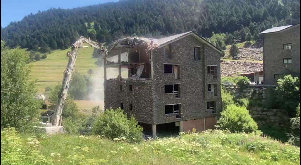 EDIFICI-INCLES20250711