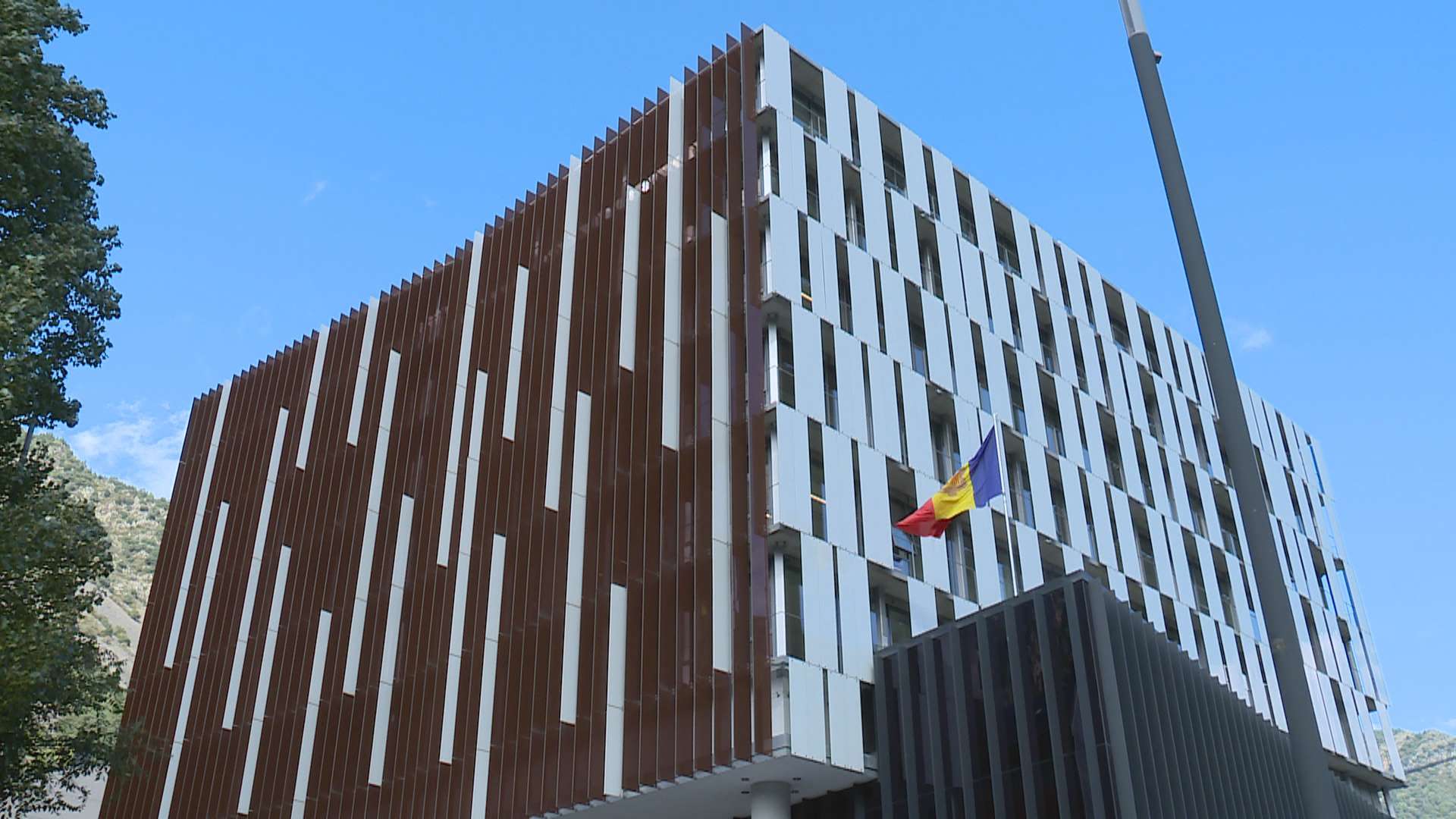 ts23