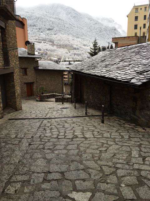 andorra_la_vella__yasmina_canedo