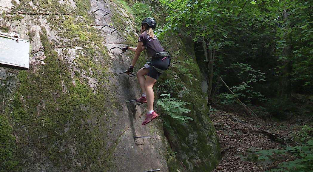 andorradifusio_rtva_mireia_molins_vol_enllacar_14_vies_227202012014