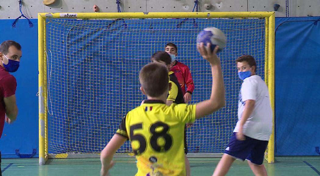 andorradifusio_rtva_juvenil_handbol_club_serradells_repren_lliga_2022021123620
