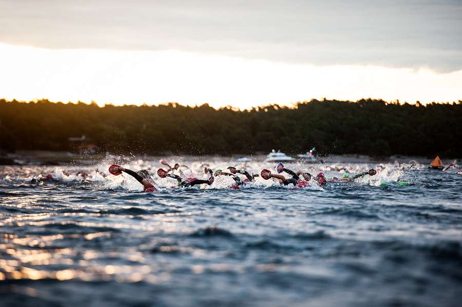 andorradifusio_rtva_barcelo_martinez_acaben_dotzens_mundial_swimrun_692021221243