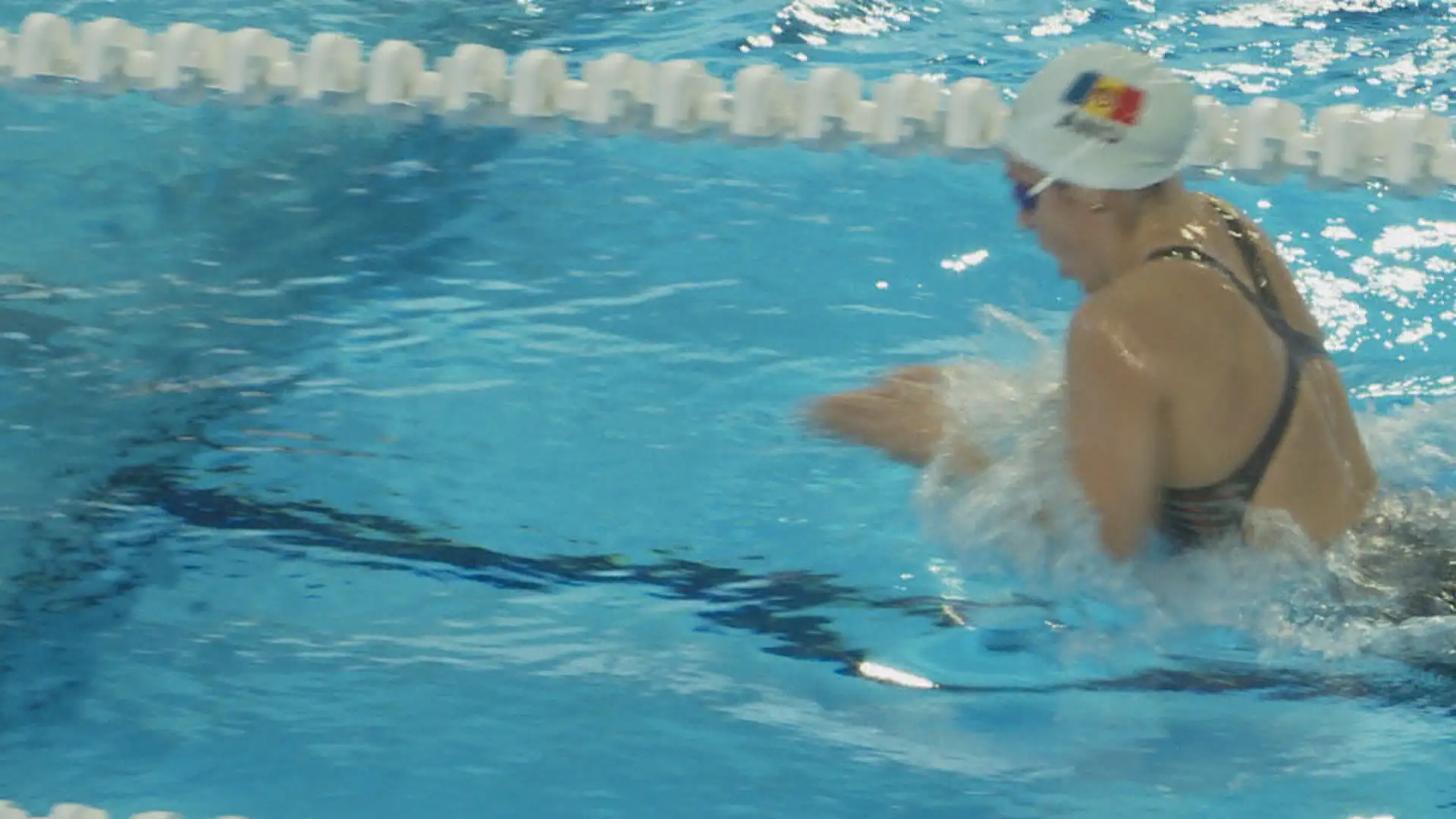 andorradifusio_rtva_tres_nedadors_fan_mundial_piscina_curta_4122024134419