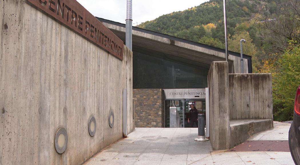 andorradifusio_rtva_funcionaris_preso_espera_coneixer_millores_salarials_255202513050