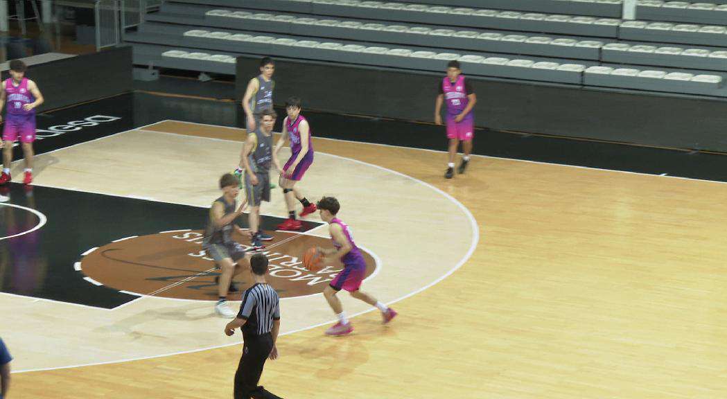 andorradifusio_rtva_93_equips_omplen_tim_basquet_emocio_45202514715