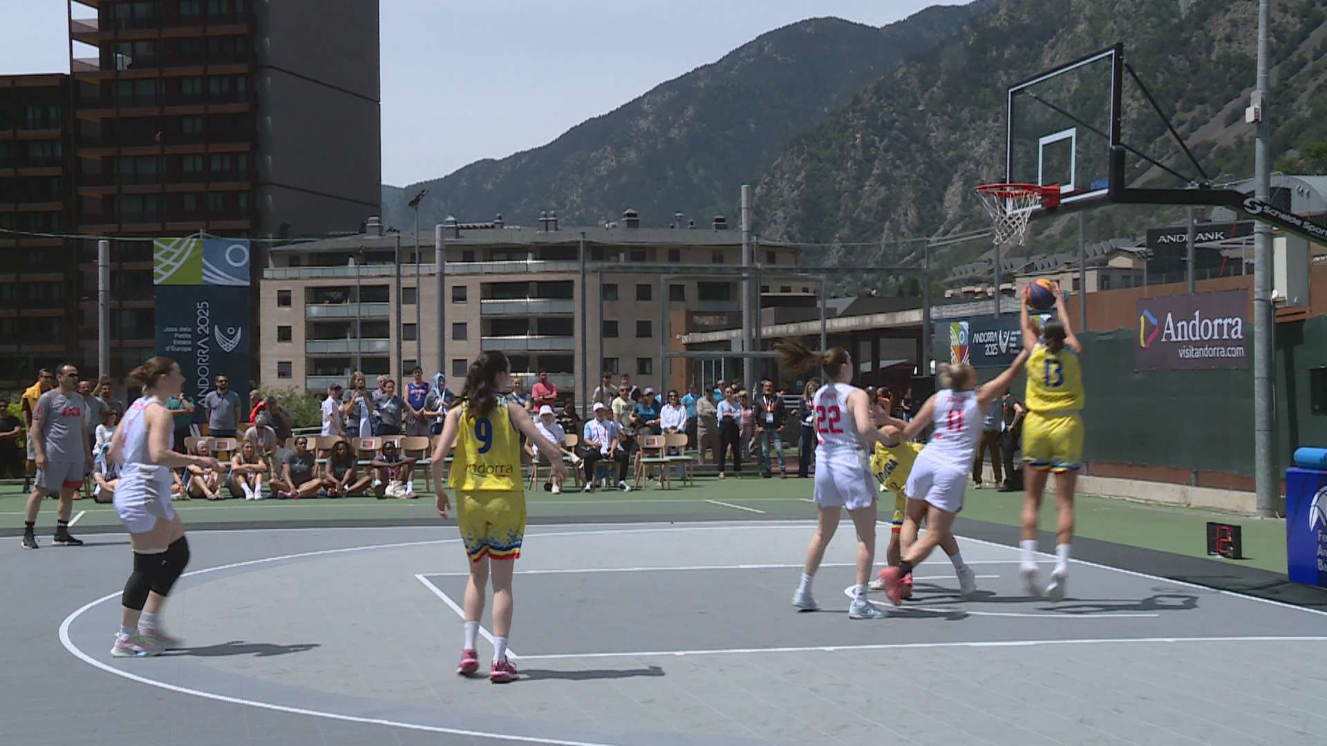 andorradifusio_rtva_prat_roure_entra_ebullicio_espectacle_3x3_2752025154057